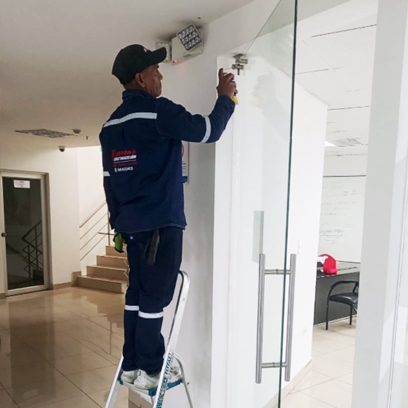 Trabajo realizado por Portón & Construcción